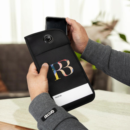 Phonelocker Student Phone Pouches Feature